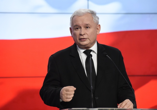 Jarosław Kaczyński podczas konferencji prasowej w siedzibie PiS. fot. PAP/Radek Pietruszka