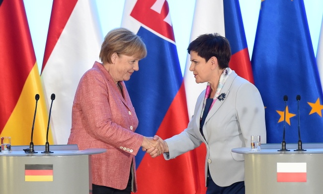 Angela Merkel i Beata Szydło. fot. PAP/Radek Pietruszka