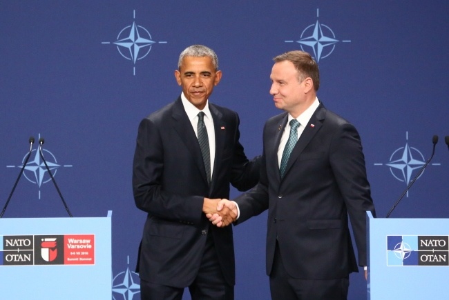 Barack Obama i Andrzej Duda na szczycie NATO, fot. PAP/Leszek Szymański