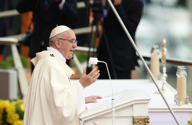 Papież Franciszek uczestniczy w mszy św. na Jasnej Górze, fot. PAP/Paweł Supernak