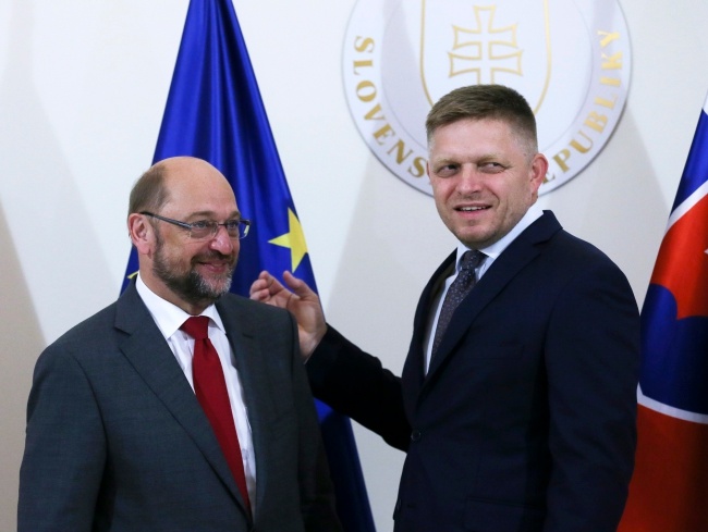 Martin Schulz (po lewej). Fot. PAP/EPA