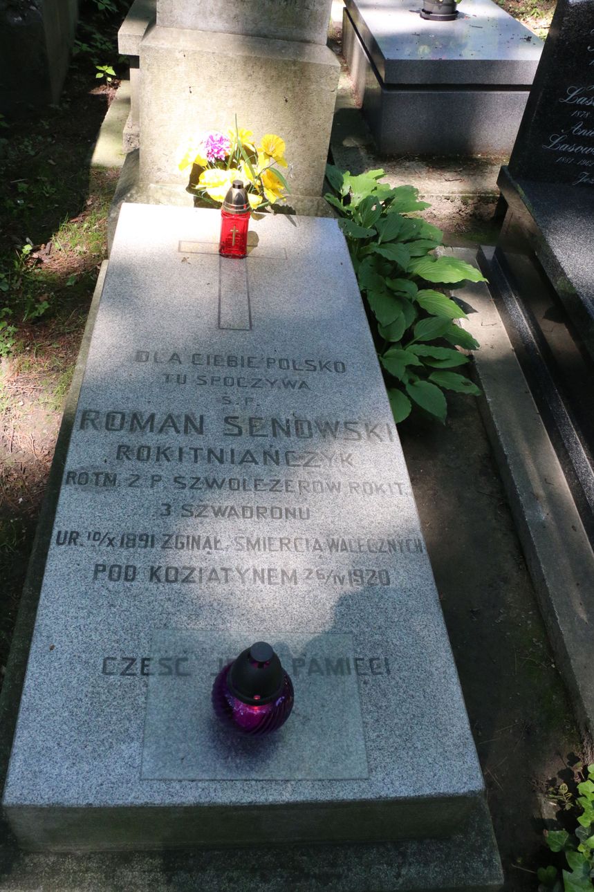 Grób Romana Senowskiego na cmentarzu Rakowickim w Krakowie.
Zdjęcie: Bogdan Gancarz.