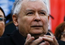 Kaczyński wydaje tylko polecenia, do wykonywania ma marionetki
spiegel.de