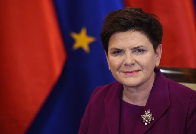 Premier Beata Szydło przed wizytą w Wielkiej Brytanii, fot. PAP/Radek Pietruszka