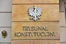 Polski Trybunał Konstytucyjny jest tematem kolejnej debaty w PE. fot. Wikimedia