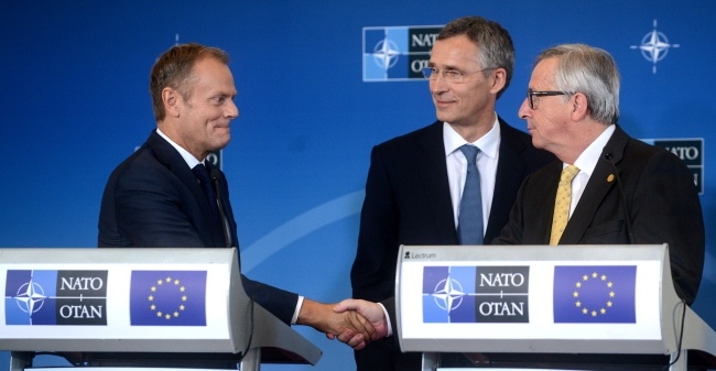 Donald Tusk, Jens Stoltenberg, Jean-Claude Juncker , fot. PAP/Jakub Kamiński