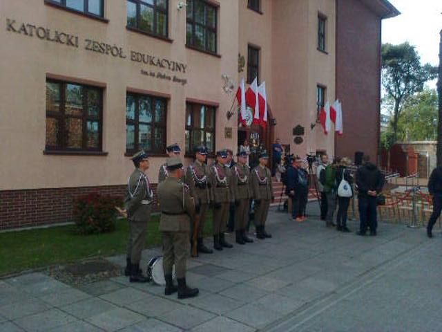 Uroczystości miały wojskową asystę foto: Andrzej Budzyk