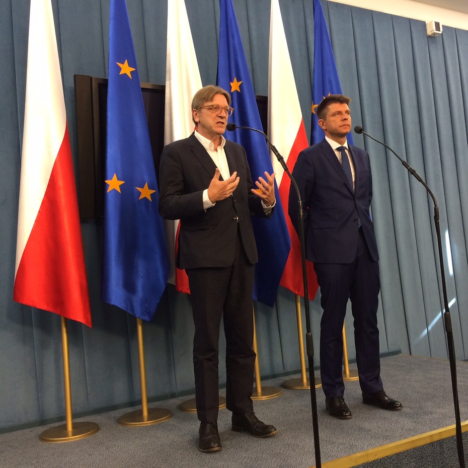 Guy Verhofstadt i Ryszard Petru w Sejmie. Fot. Twitter