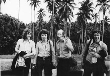 Jacek Zmysłowski, Zbigniew Kozłowski, Stanisław Ścierski i Ryszard Cieślak w czasie pobytu Australii wiosną 1974 roku

fot. Andrzej Paluchiewicz
