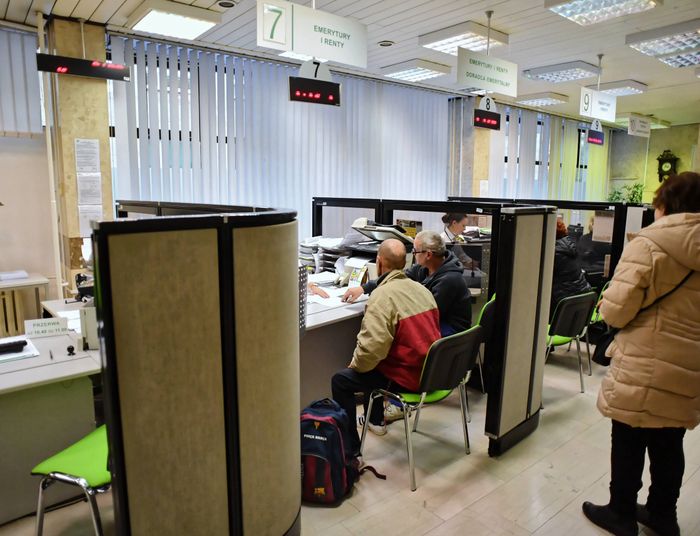 ZUS uzdrawia poprzez odrzucanie wniosków. Eksperci: system kuleje