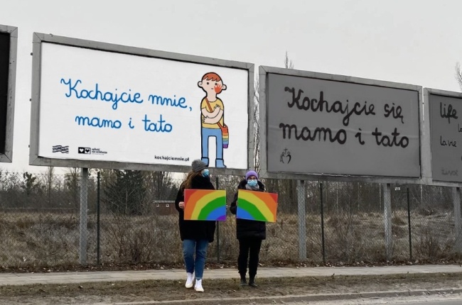 Plakat kampanii "Kochajcie mnie, mamo i tato", fot. Miłość nie Wyklucza.