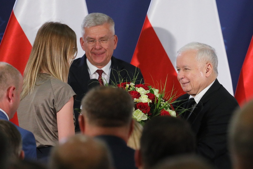 PiS buduje wizerunek partii przyjaznej zwykłym ludziom. Jarosław Kaczyński odwiedził Grójec. Czy kontrowersyjny wpis radnej może w tym zaszkodzić? Fot. PAP/Paweł Supernak