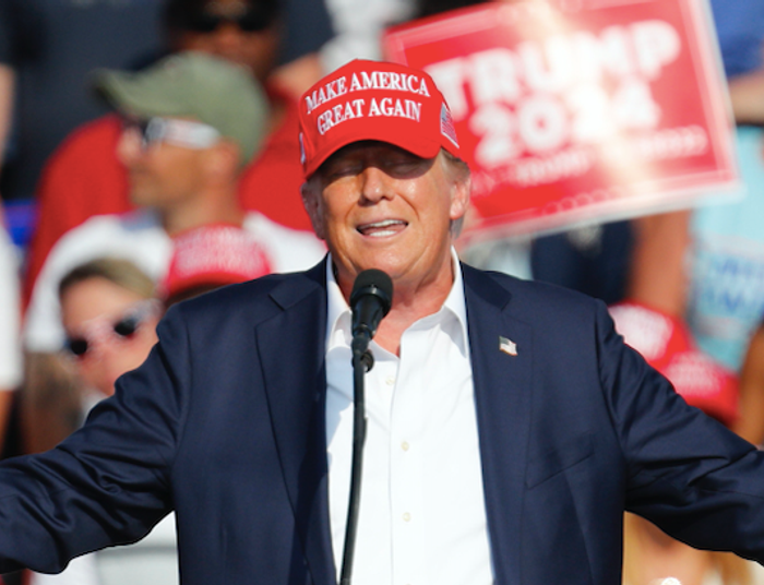 Trump po zamachu: Było dużo krwi. Kim jest b. prezydent USA