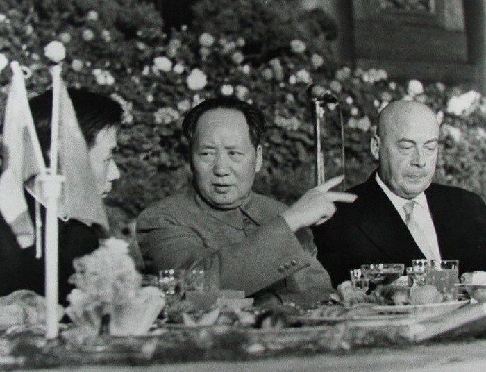 W 1956 r. Chiny uratowały Polskę przed radziecką inwazją