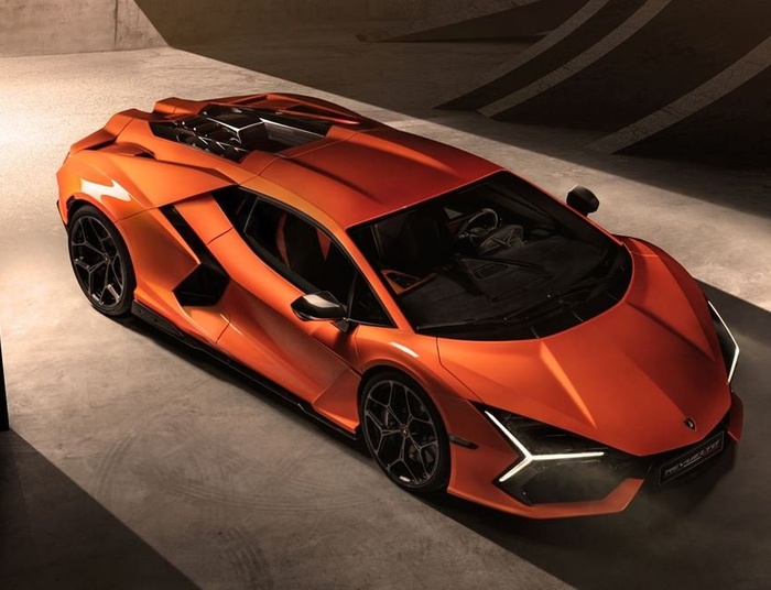 Nowy model Lamborghini i niezwykłe osiągi. Cena zaskakuje
