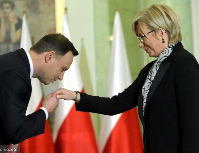 Mordują dzieci a Trybunał się bawi...