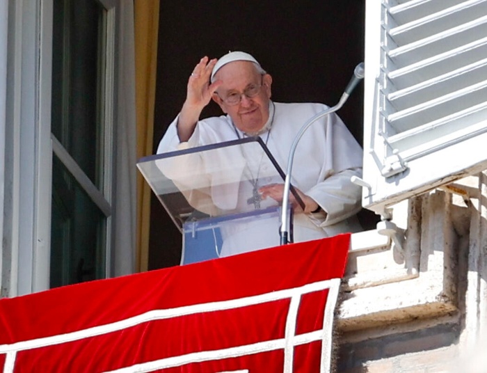 Franciszek o zarzutach wobec Jana Pawła II. "W tamtych czasach wszystko było tuszowane"