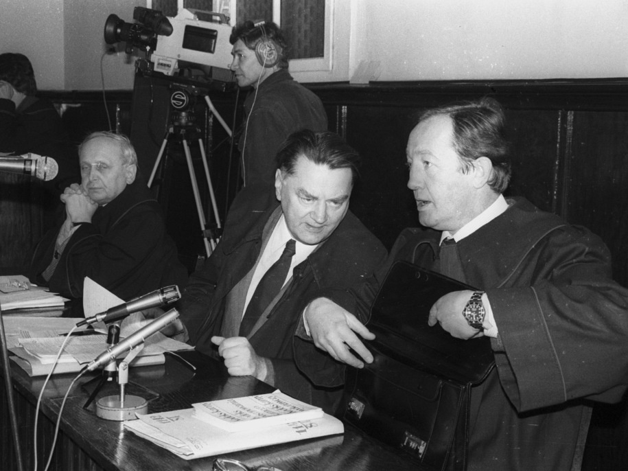 Pełnomocnicy oskarżycieli posiłkowych, Jan Olszewski i Edward Wende