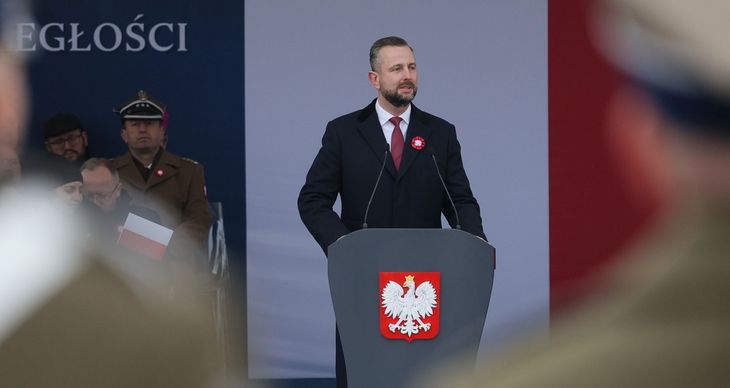 Kosiniak-Kamysz o zwiększaniu liczebności wojska. Przywitały go gwizdy