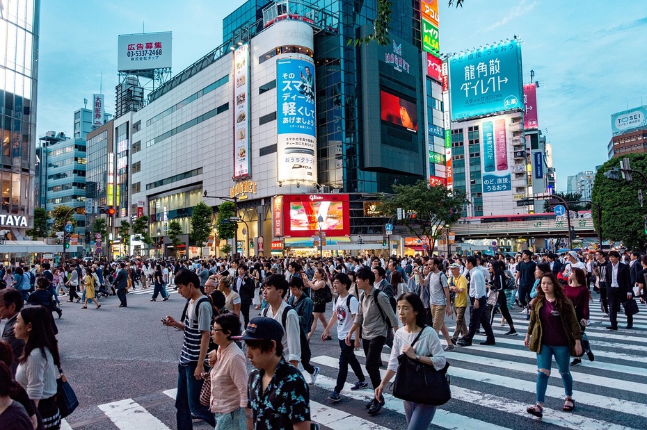 Przejście dla pieszych w tokijskiej dzielnicy Shibuya. Fot: Pixabay/sofi5t