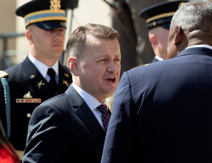 Rakieta pod Bydgoszczą. Opozycja żąda od Błaszczaka