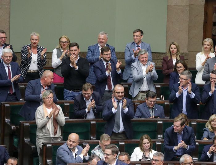 Sejm przyjął ustawę o budownictwie. Sojusz PiS, Konfederacji i Polski 2050 wywołał burzę