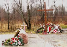 27.X.2010: ministrowie Awdiejew i Zdrojewski uzgadniają powołanie komisji ds. konkursu na pomnik ofiar katastrofy smoleńskiej.