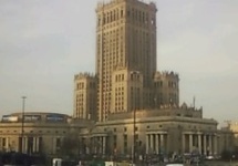 Pałac nadal stał na swoim miejscu