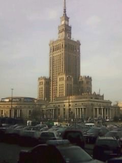 Pałac nadal stał na swoim miejscu