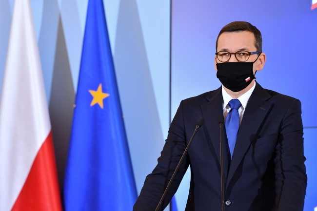 Premier Mateusz Morawiecki trafił na kwarantannę, fot. PAP/Radek Pietruszka