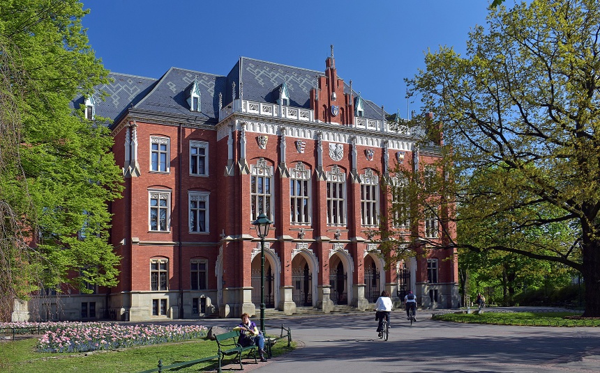 Władze UJ w Krakowie poinformowały uchodźców z Ukrainy, że muszą opuścić akademik. Źródło: commons.wikimedia.org