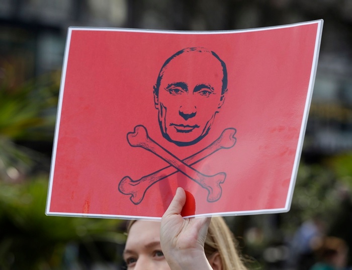 Jest 10. pakiet unijnych sankcji wobec Rosji. "Najpotężniejsze, najdalej idące"