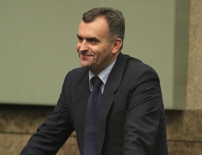 Afera śmieciowa w Warszawie. CBA weszło do domu ważnego urzędnika