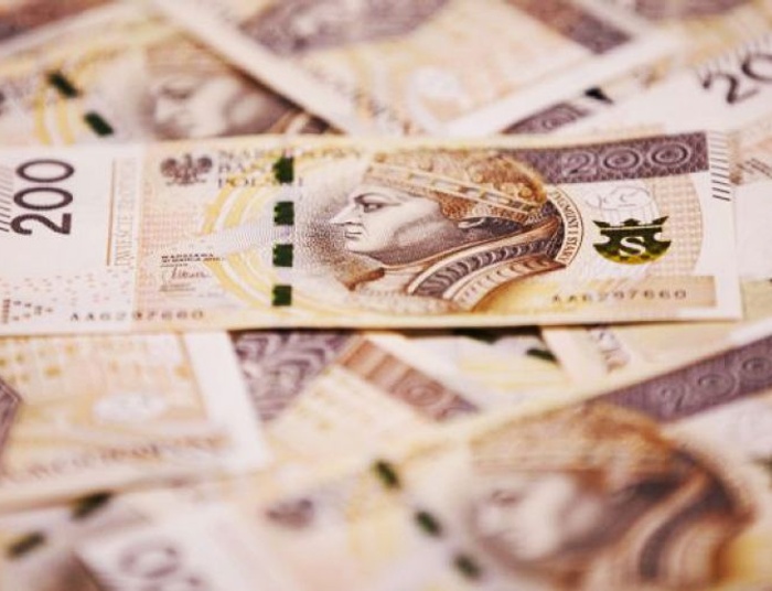 W ciągu 6 lat rządów PiS dochody budżetu wzrosły aż o 206 mld zł,a za PO-PSL tylko o 43mld