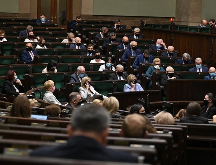 Sobolewski: PiS przywraca w prawach członka partii 13 z 15 zawieszonych posłów