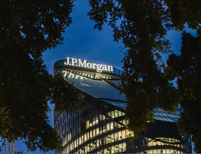 Duże banki stają się beneficjentami kryzysu