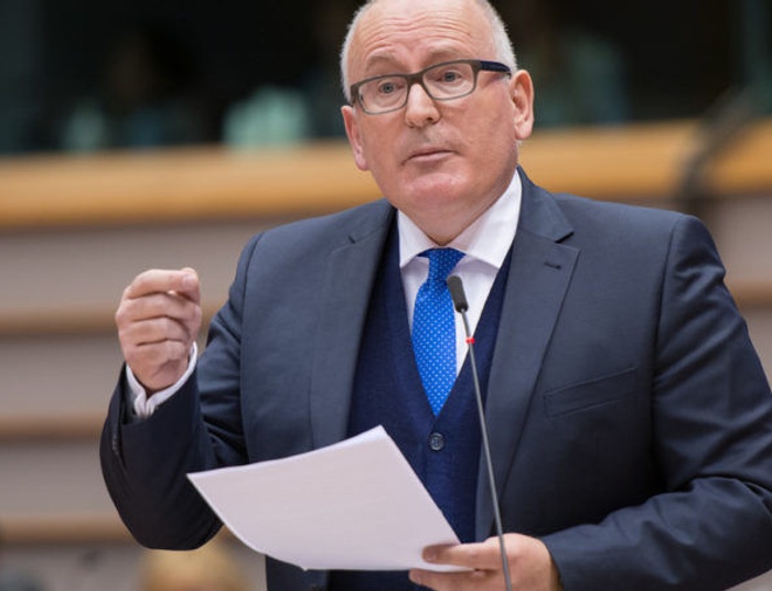 Czyżby komisarz Timmermans był lobbystą Gazpromu?
