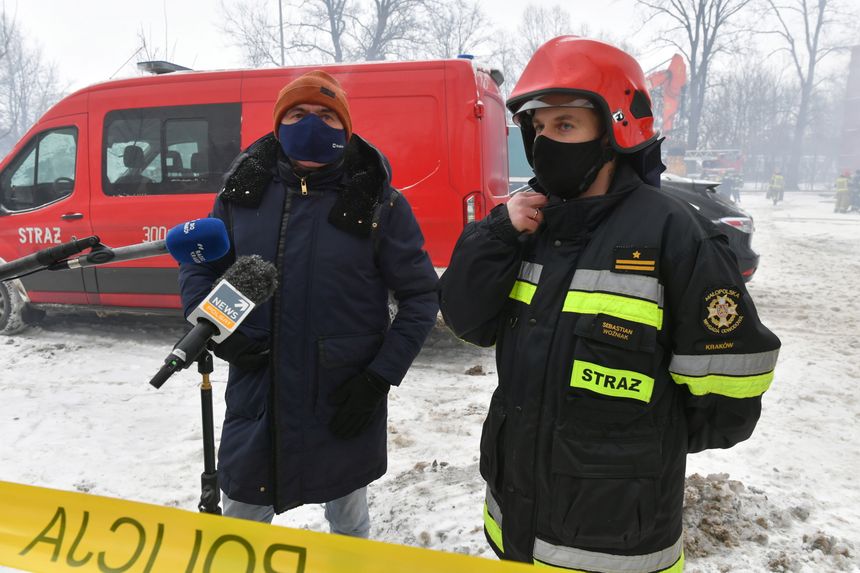 Strażacy opanowali groźny pożar w krakowskim archiwum. Fot. PAP/Łukasz Gągulski
