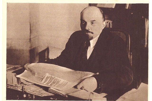 Lenin, Salon24