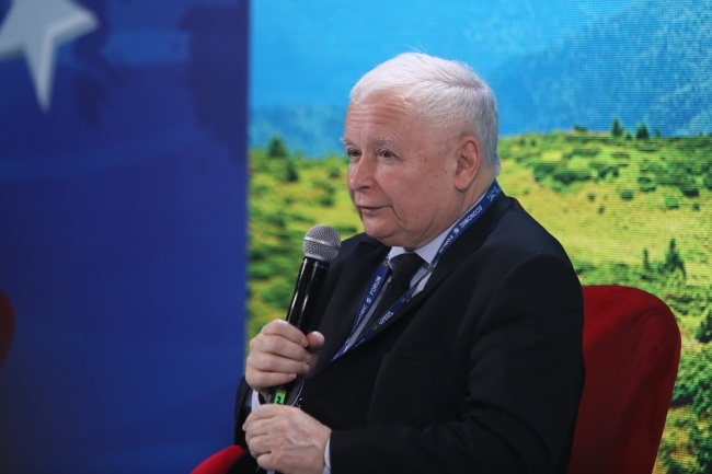 Prezes Prawa i Sprawiedliwości Jarosław Kaczyński na panelu "Realizm i wartości w polityce". Fot. PAP/Tomasz Wiktor