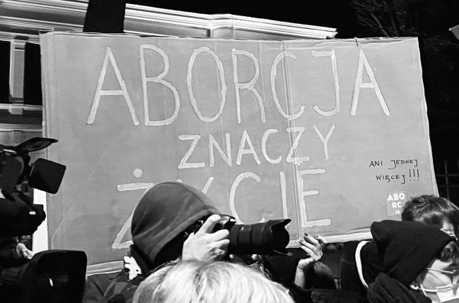 Protest "Ani jednej więcej" z 2 listopada. Fot. Facebook/Ogólnopolski Strajk Kobiet
