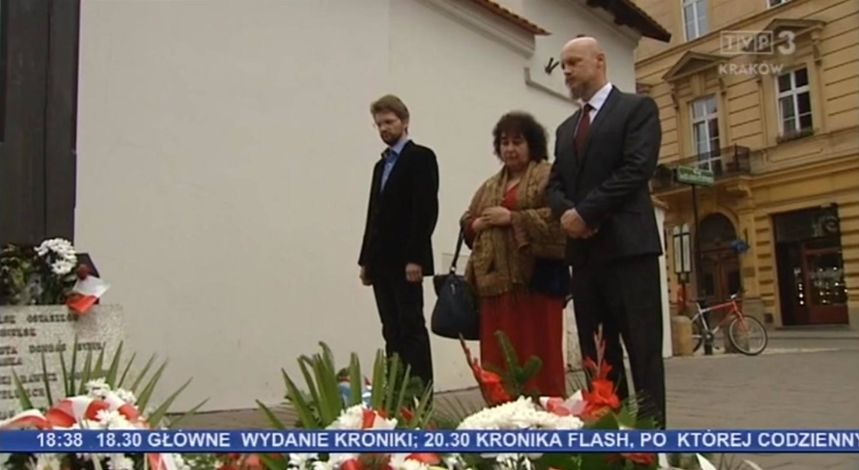 Delegacja Fundacji Paradis Judaeorum złożyła kwiaty pod Krzyżem Katyńskim i modliła się za dusze ofiar komunistycznego totalitaryzmu