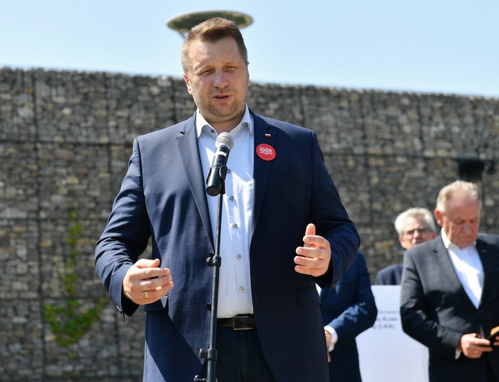 Czarnek na fali krytyki po wypowiedzi na temat LGBT. "Przypisuje się mi złe intencje"