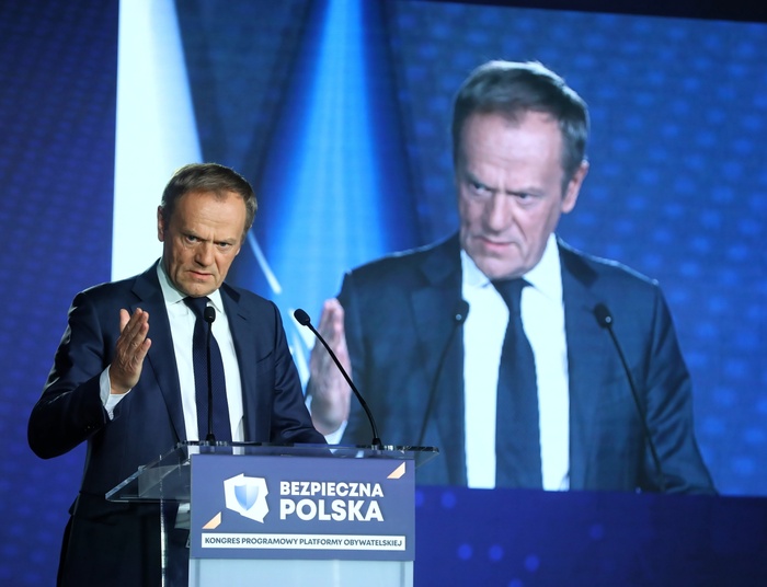 Ekspert: Podział sceny politycznej w związku z wojną nie zniknie, ale jeszcze się umocni