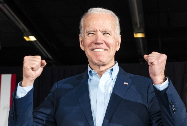 Joe Biden - wszystko na to wskazuje, że to nowy prezydent Stanów Zjednoczonych, fot. PAP/EPA/JIM LO SCALZO