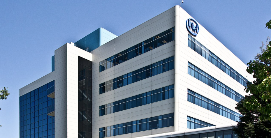 (Intel chce zainwestować 4,6 mld dol. i zatrudnić 2 tys. osób w Polsce. Fot. commons.wikimedia.org)