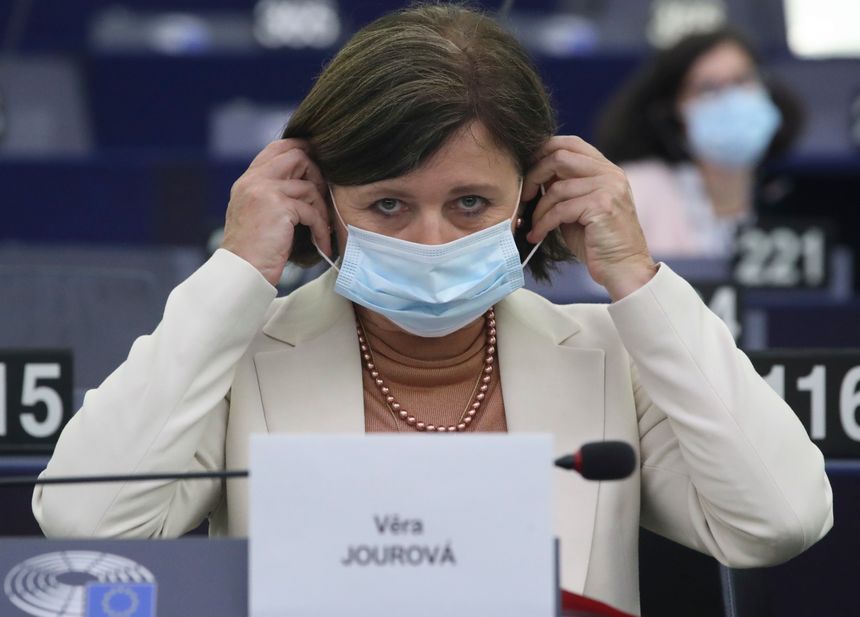 Vera Jourova ponownie krytykuje polski rząd. Fot. PAP/EPA