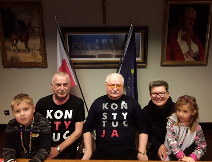 Lech Wałęsa do Andrzeja Dudy: Zabraniam powoływać się prezydentowi na Solidarność