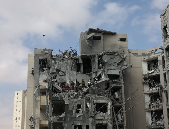 Rozejm, którego nie ma? Iran wystrzelił pociski, Izrael szykuje odpowiedź