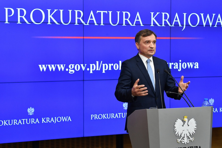 Prokurator Generalny Zbigniew Ziobro domaga się dla sprawcy surowszej kary. fot. PAP/Radek Pietruszka